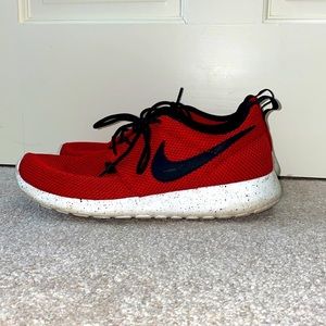 Nike Roshes (Boys)